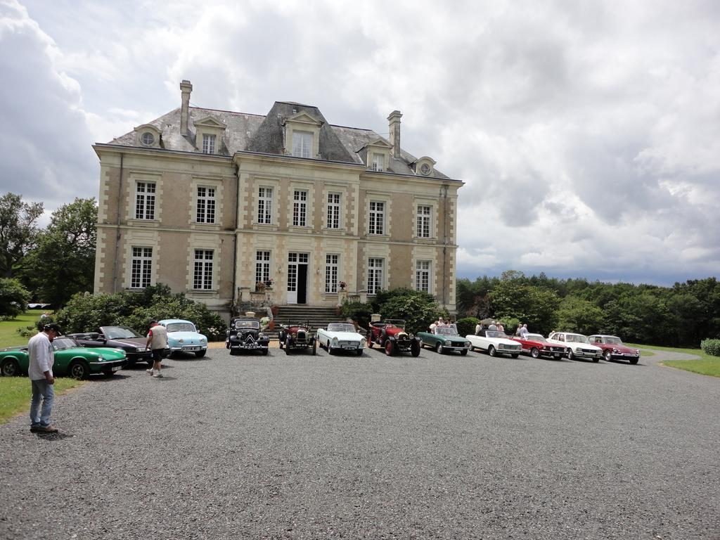 Chateau De La Haye Bed & Breakfast Contigne Bagian luar foto
